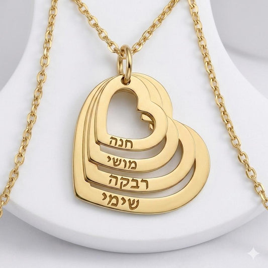 חריטה על תליון לבבות