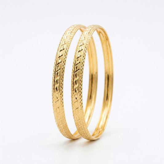 14K Gold Moroccan Hoop Bracelet with Diamond Cut