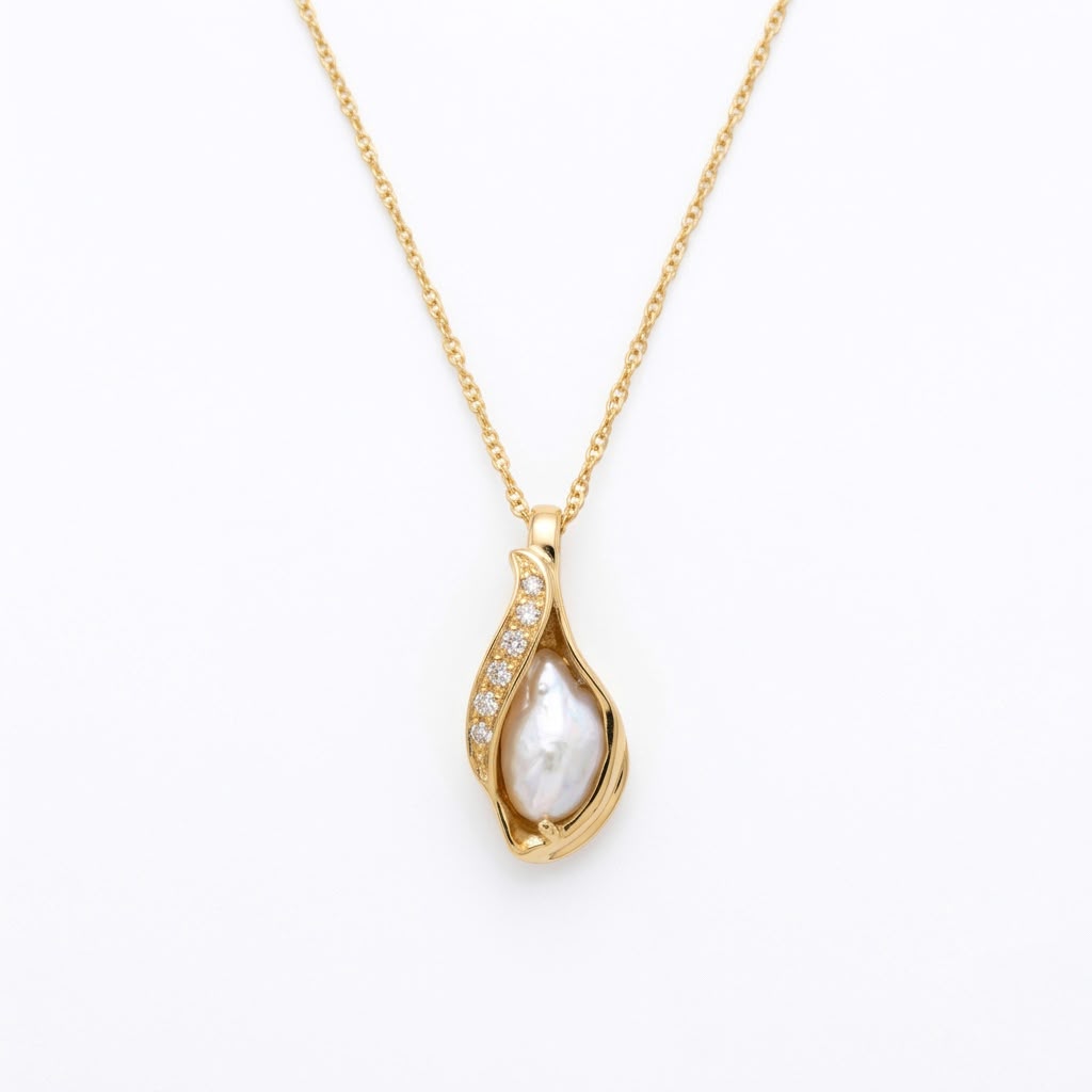 Pendentif cœur serti de diamants de laboratoire de haute qualité en or 14 carats